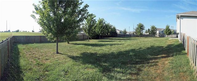 702 Andy Court, Belton, MO 64012