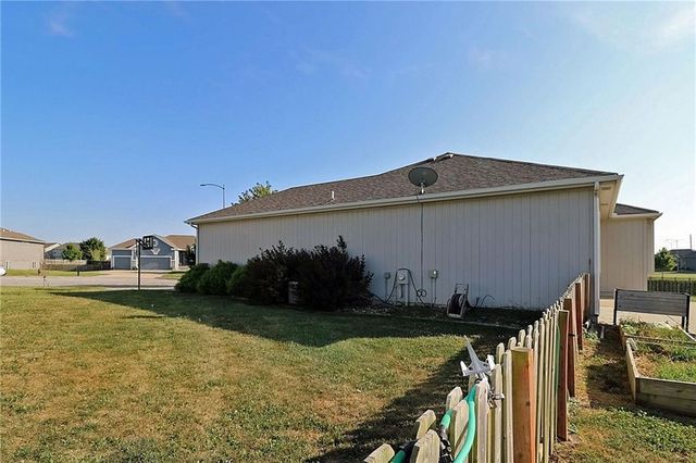 702 Andy Court, Belton, MO 64012