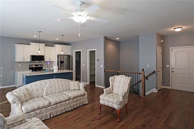 702 Andy Court, Belton, MO 64012