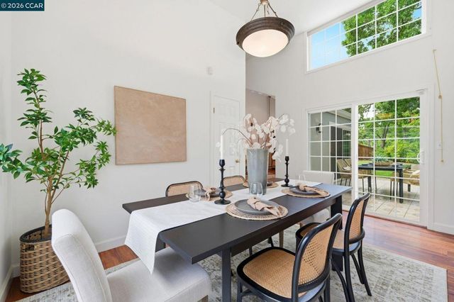 370 Scarlet Oak Ct, Pleasant Hill, CA 94523