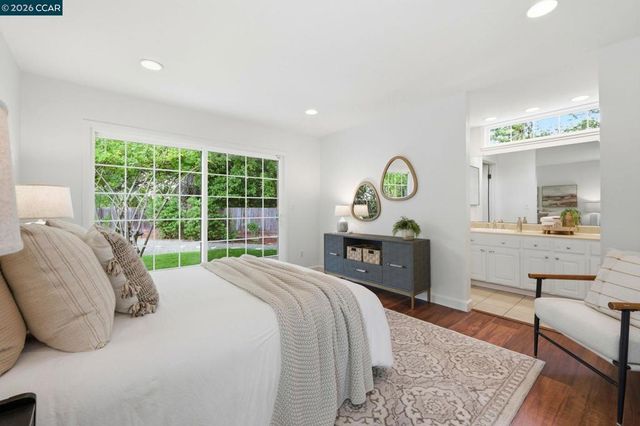 370 Scarlet Oak Ct, Pleasant Hill, CA 94523