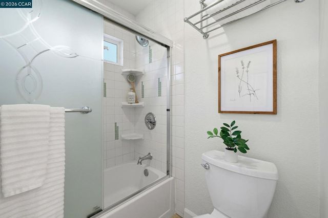 370 Scarlet Oak Ct, Pleasant Hill, CA 94523