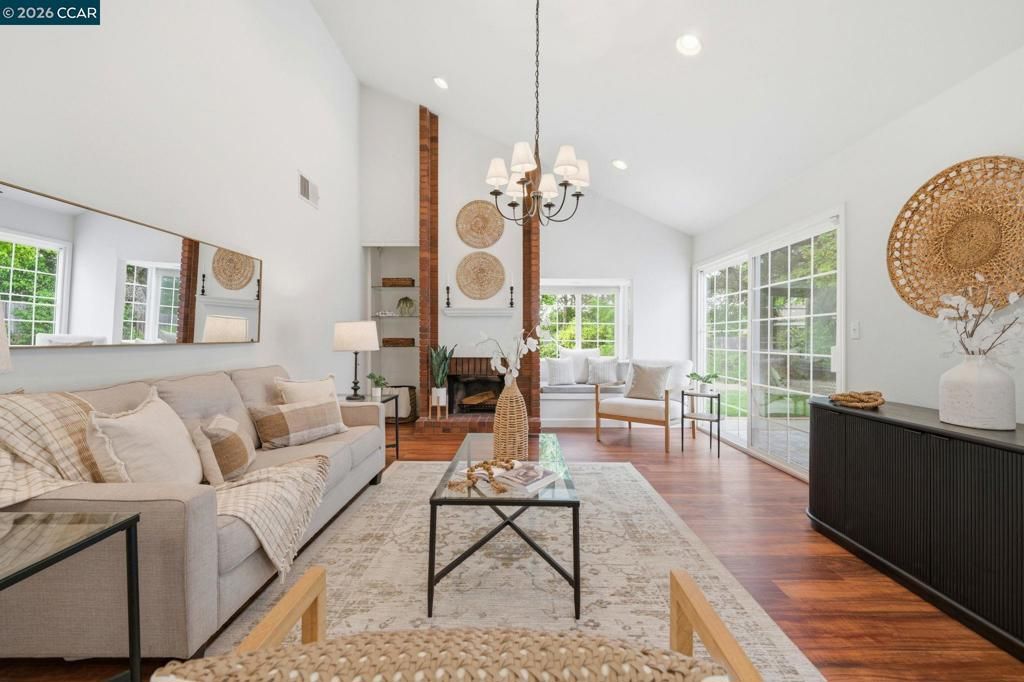 370 Scarlet Oak Ct, Pleasant Hill, CA 94523