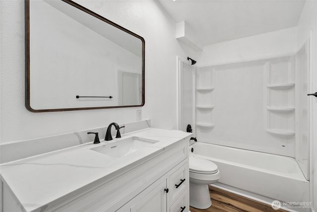 3643 SE Engledow Lane, Port Orchard, WA 98367