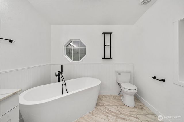 3643 SE Engledow Lane, Port Orchard, WA 98367