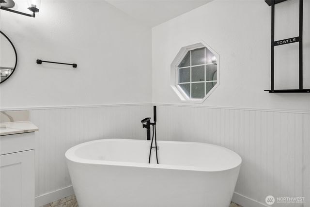 3643 SE Engledow Lane, Port Orchard, WA 98367