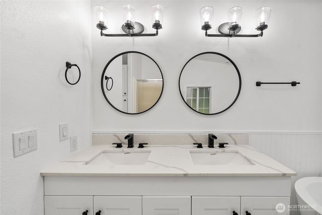 3643 SE Engledow Lane, Port Orchard, WA 98367