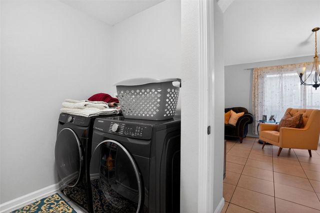 11519 MISTY ISLE LANE, Riverview, FL 33579