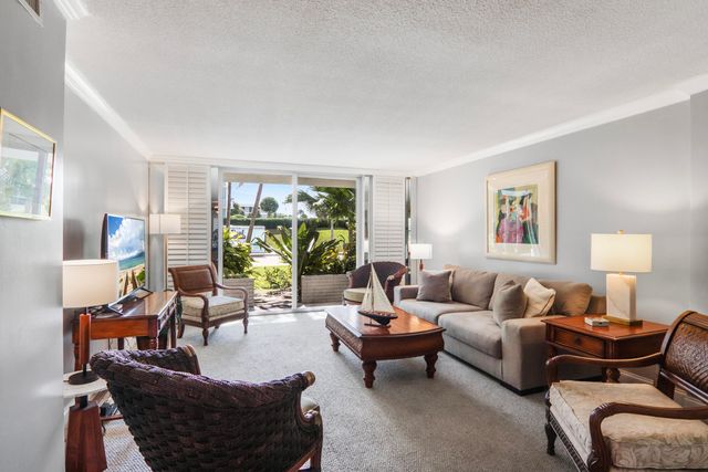 139 SUNRISE Avenue 101, Palm Beach, FL 33480