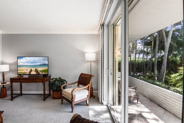 139 SUNRISE Avenue 101, Palm Beach, FL 33480