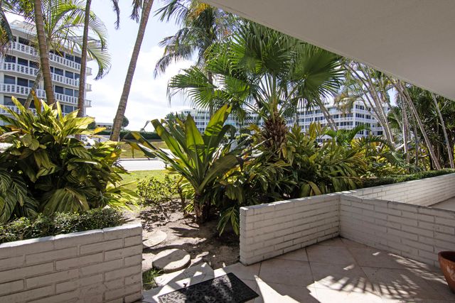 139 SUNRISE Avenue 101, Palm Beach, FL 33480