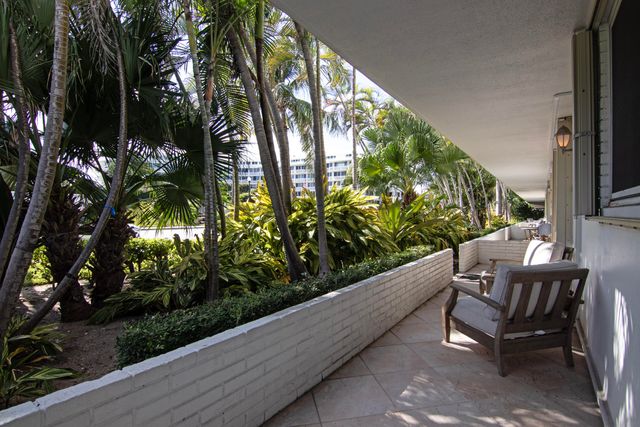 139 SUNRISE Avenue 101, Palm Beach, FL 33480