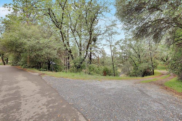 2539 Morrene Dr, Placerville, CA 95667