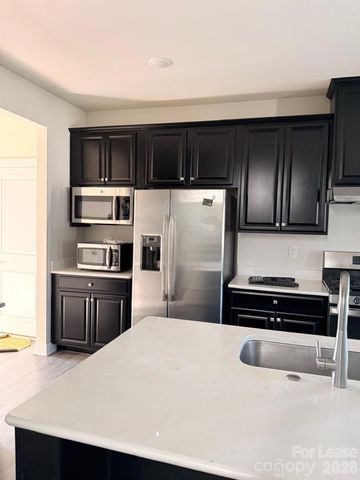 11314 Vanguard Parkway, Huntersville, NC 28078