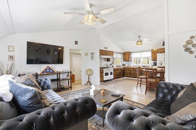 209 S longshore Drive, Walkerton, IN 46574