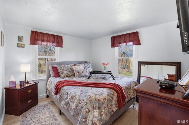 209 S longshore Drive, Walkerton, IN 46574