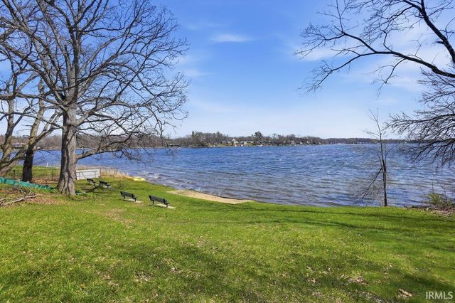209 S longshore Drive, Walkerton, IN 46574