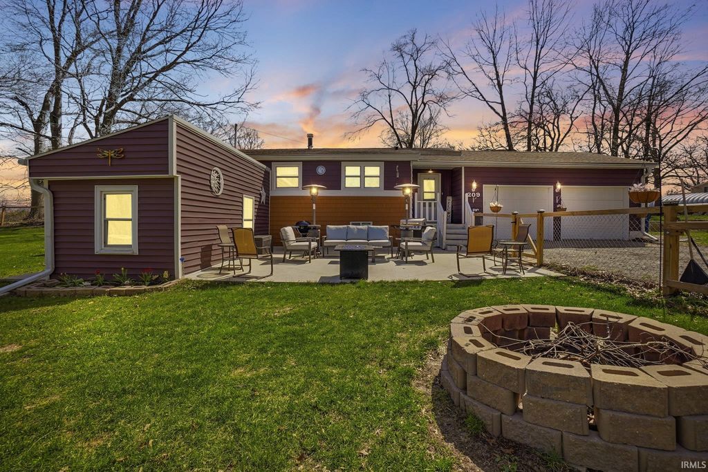 209 S longshore Drive, Walkerton, IN 46574