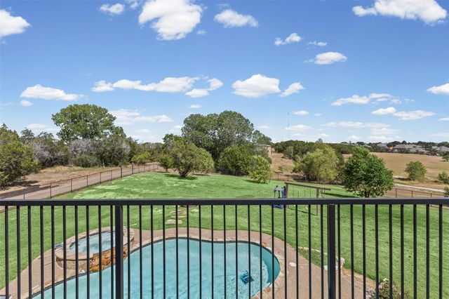 2407 Wills Way Drive, Granbury, TX 76049