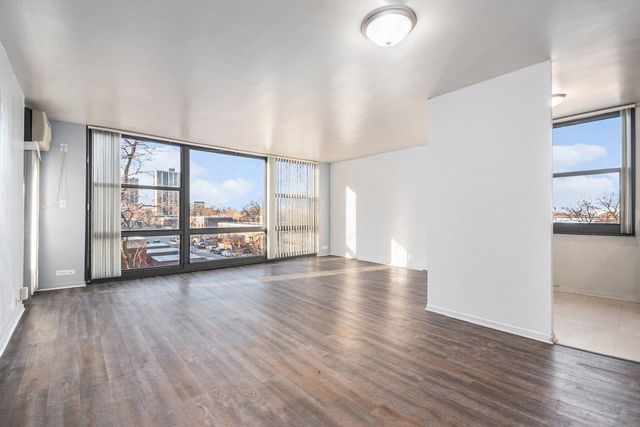 2605 S Indiana Avenue 301, Chicago, IL 60616