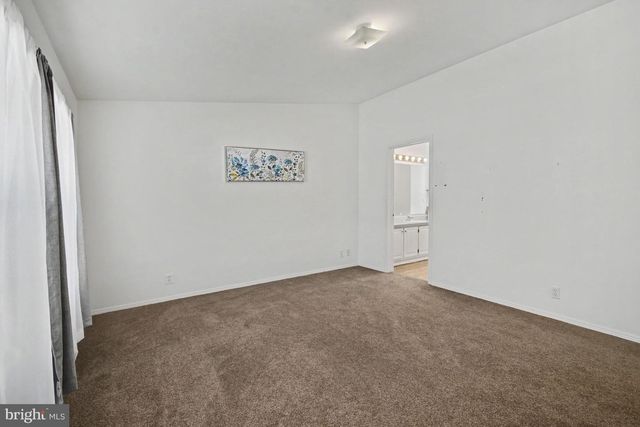 8 WILLIAMS WAY, Sellersville, PA 18960