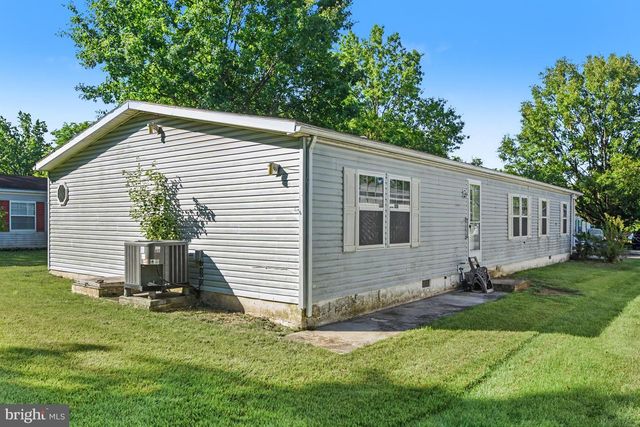 8 WILLIAMS WAY, Sellersville, PA 18960