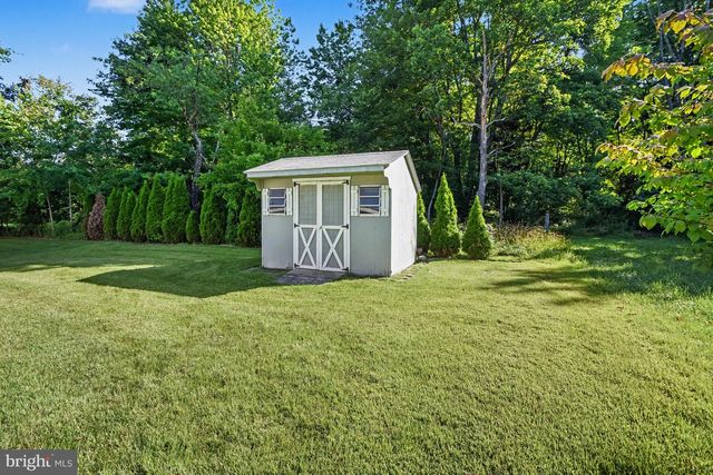 8 WILLIAMS WAY, Sellersville, PA 18960
