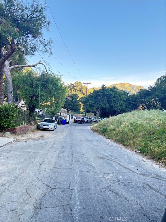 Image 3 of property listing at 0 Verdale, Val Verde, CA 91384