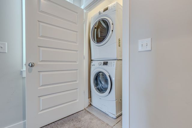 761 Cottage Park Dr, Nashville, TN 37207