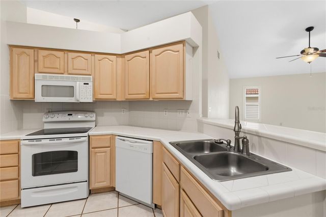 100 MORNING GLORY CIRCLE, Winter Haven, FL 33884