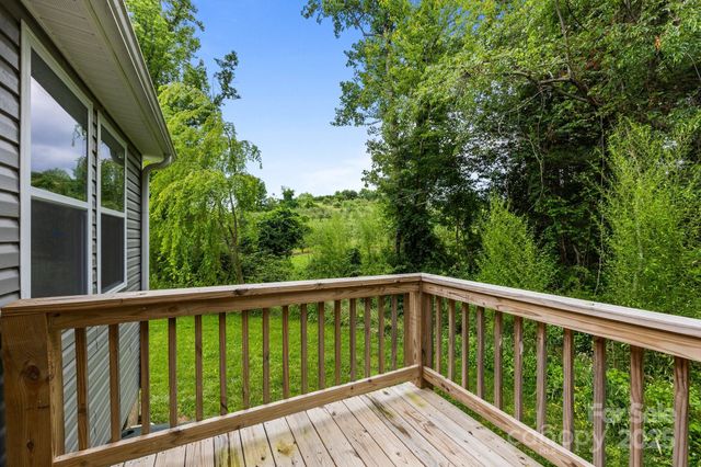 458 Summer Road, Hendersonville, NC 28792