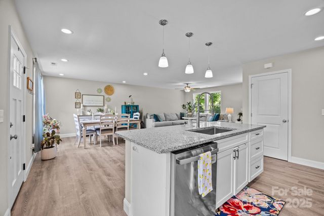 458 Summer Road, Hendersonville, NC 28792