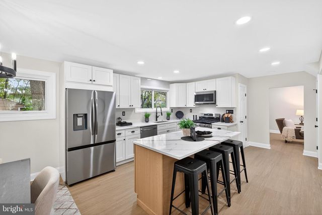 2518 DARTMOUTH WOODS RD, Wilmington, DE 19810