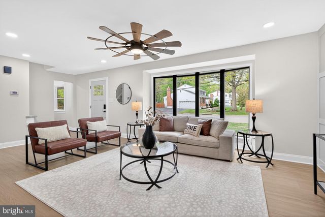 2518 DARTMOUTH WOODS RD, Wilmington, DE 19810