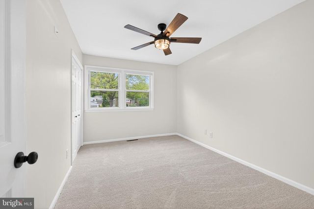 2518 DARTMOUTH WOODS RD, Wilmington, DE 19810