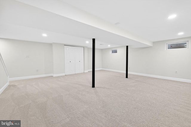 2518 DARTMOUTH WOODS RD, Wilmington, DE 19810