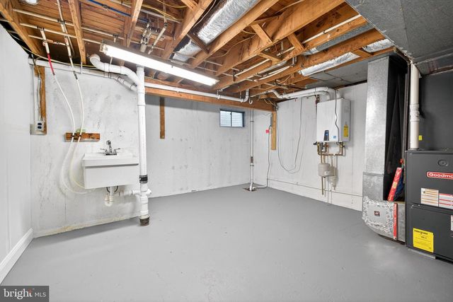 2518 DARTMOUTH WOODS RD, Wilmington, DE 19810