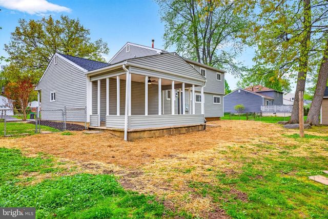 2518 DARTMOUTH WOODS RD, Wilmington, DE 19810