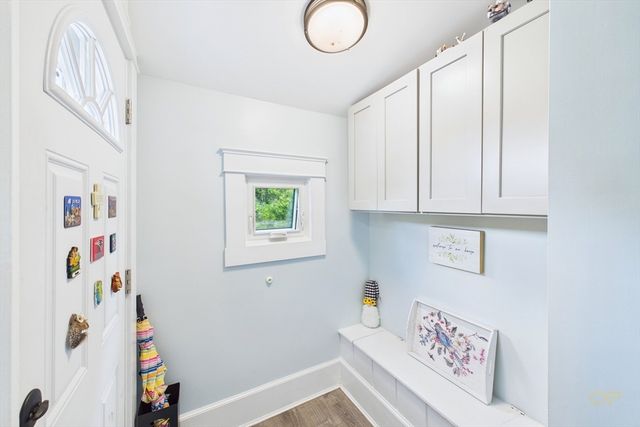 21 Sycamore St, Fairhaven, MA 02719