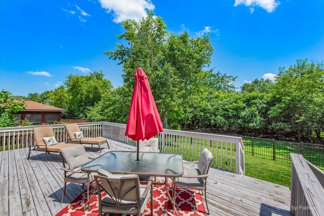 1122 Stratford Court, Island Lake, IL 60042