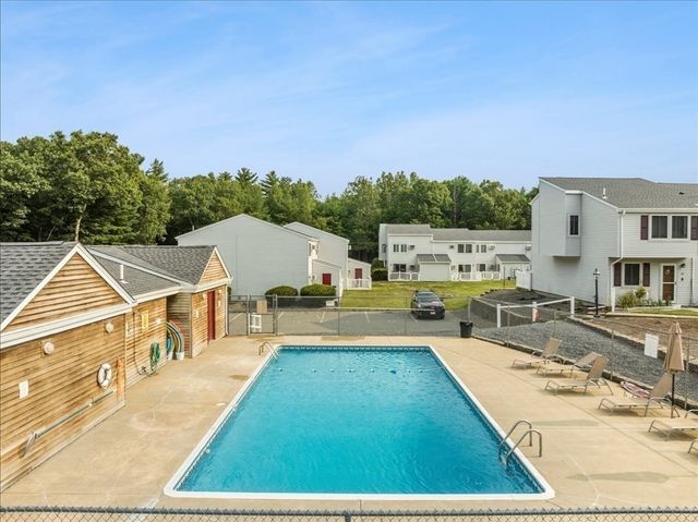 168 Hart St 23, Taunton, MA 02780