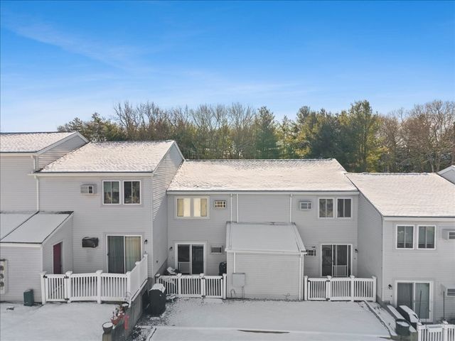 168 Hart St 23, Taunton, MA 02780