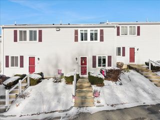 168 Hart St 23, Taunton, MA 02780