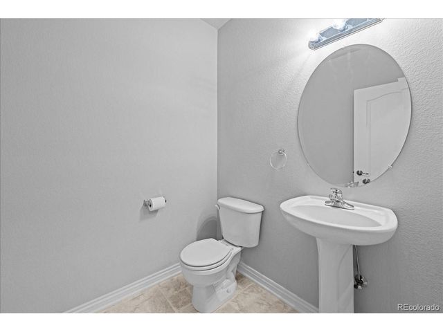 4672 W 20th Street Rd 2424, Greeley, CO 80634