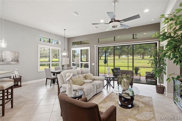 1540 W Caroline Path, Lecanto, FL 34461