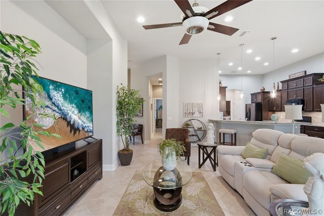 1540 W Caroline Path, Lecanto, FL 34461