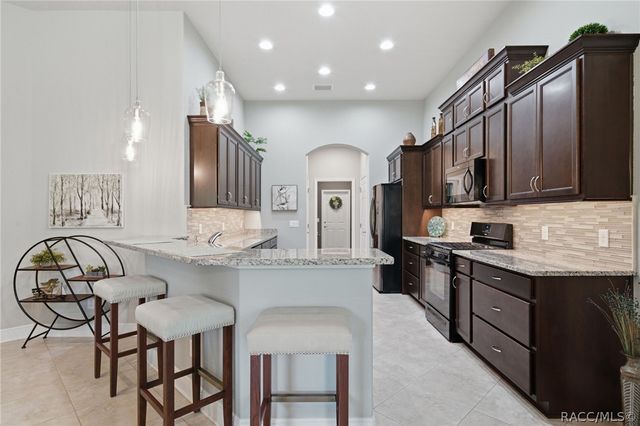 1540 W Caroline Path, Lecanto, FL 34461