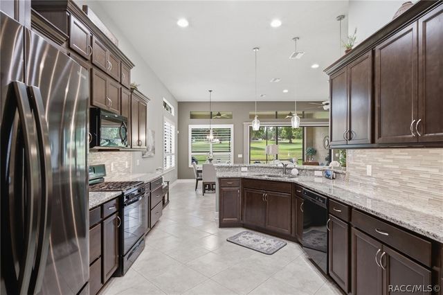 1540 W Caroline Path, Lecanto, FL 34461