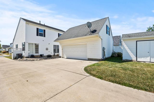 4462 Alameda Drive, Grove City, OH 43123