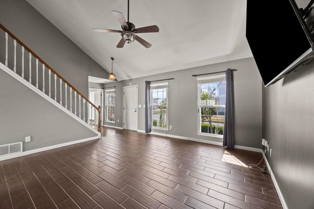 4462 Alameda Drive, Grove City, OH 43123
